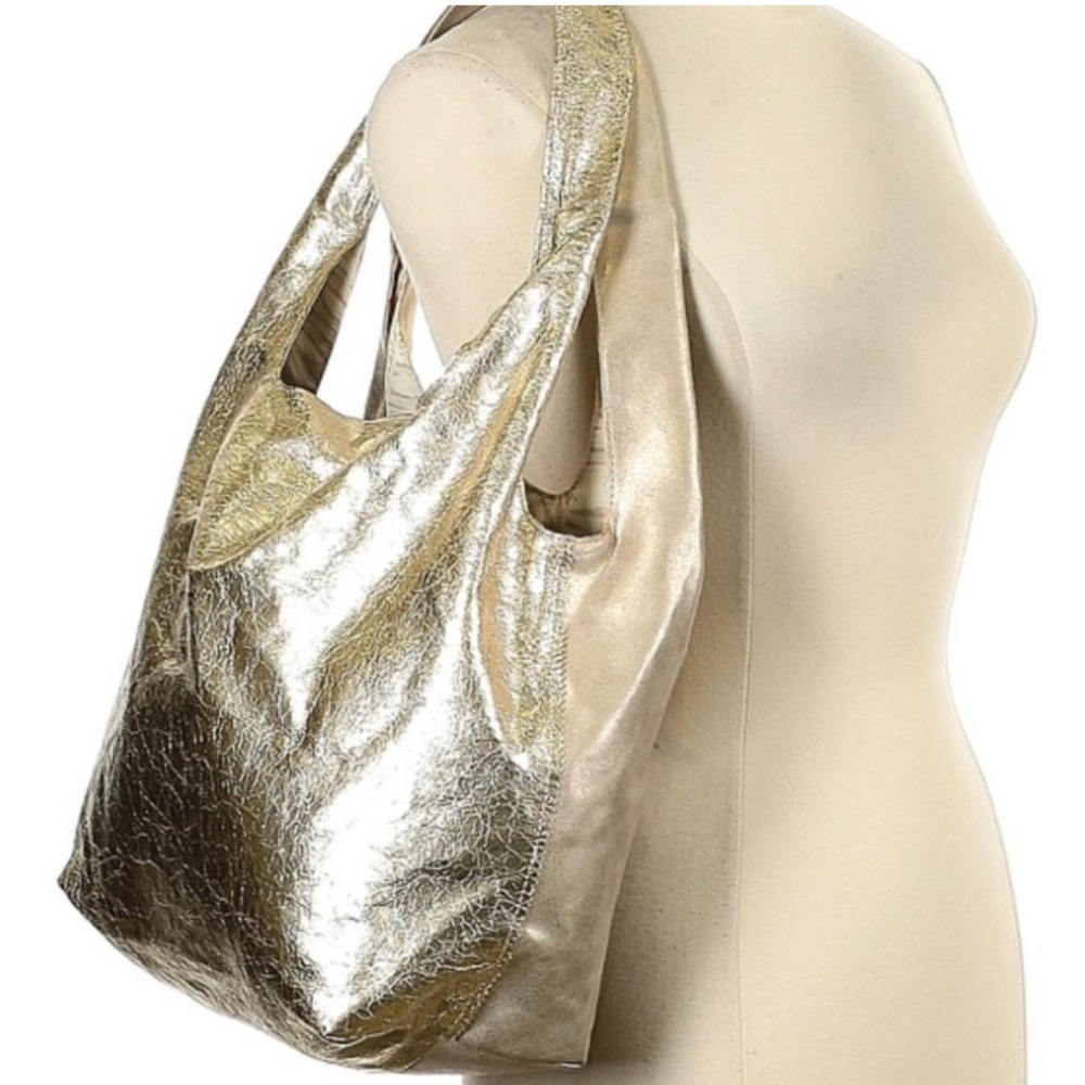:: Stella & Dot | GOLD Switcheroo Reversible Tote Bag - Picture 4 of 4